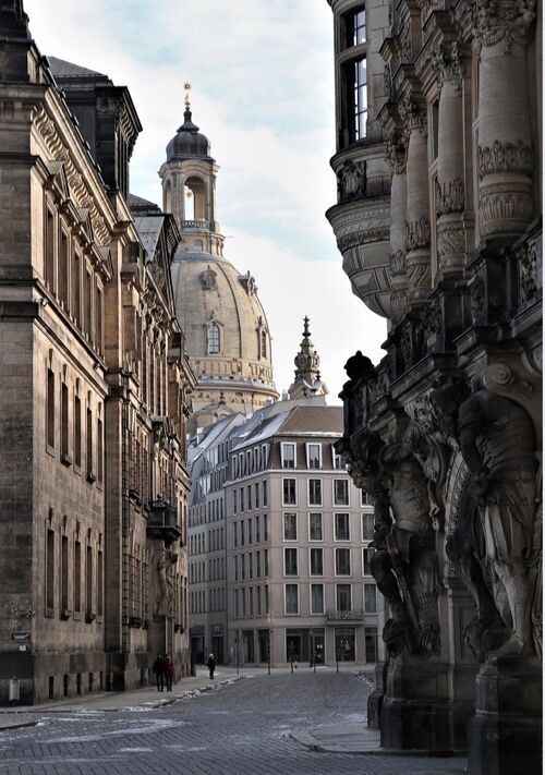 Hanaのwebコンテンツ アルファポリス 電網浮遊都市