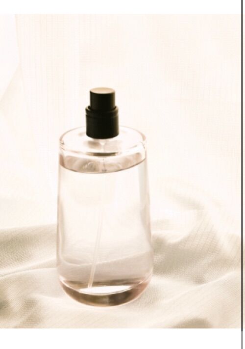 調香師は今夜も眠れない