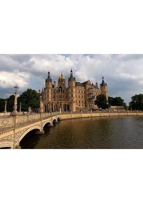 かつての魔王は宿敵に恋をする