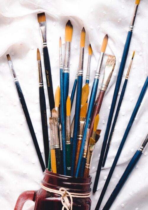 デッサンサークルに参加したらゲイのヌードモデルをさせられ、くすぐり責めをされた話