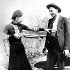 ルワンダの空は涙で見えないんだ